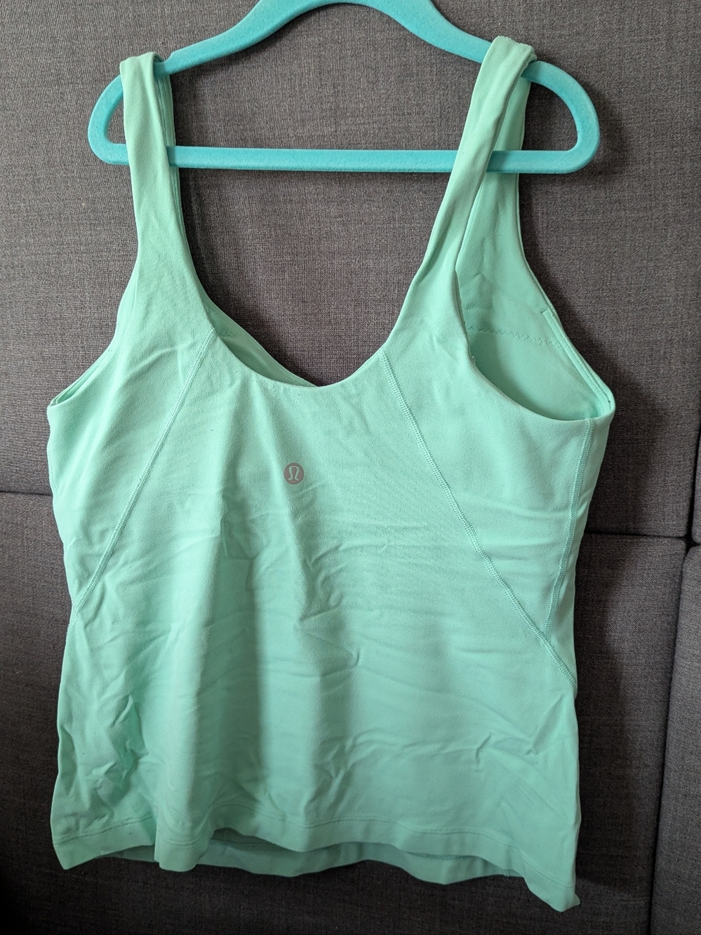 lululemon 🍋 Wild Mint Waist Length Align Top, Size 8